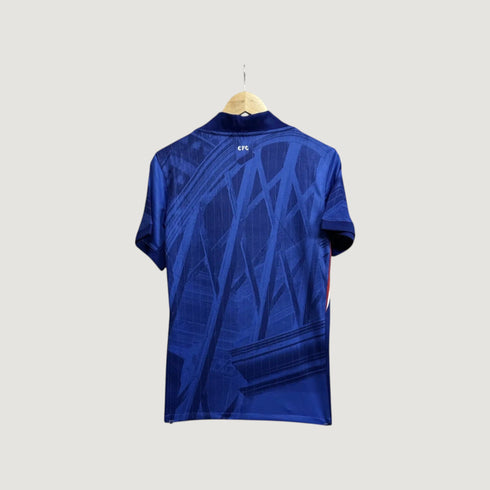 CHELSEA – Maillot Domicile 25/26 – Bleu & Blanc